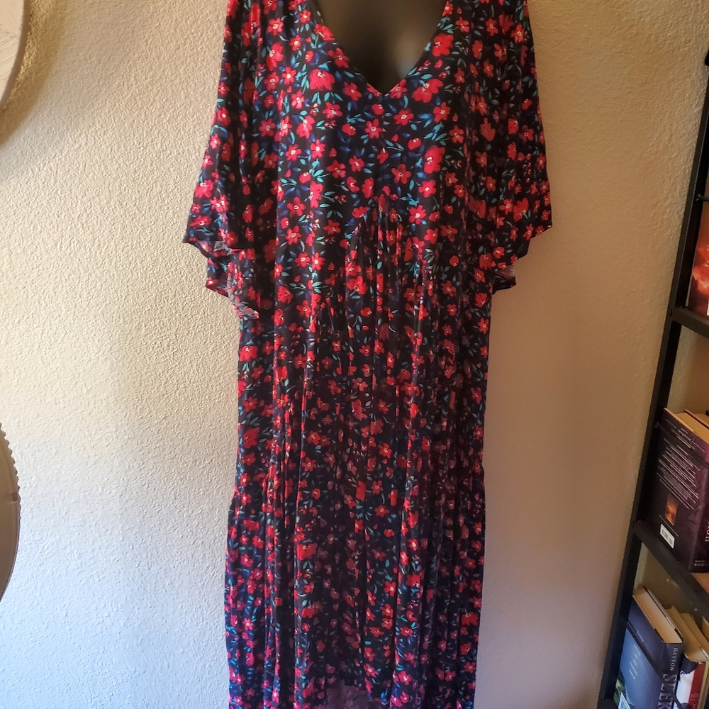 Avenue 22/24 Floral Maxi Dress